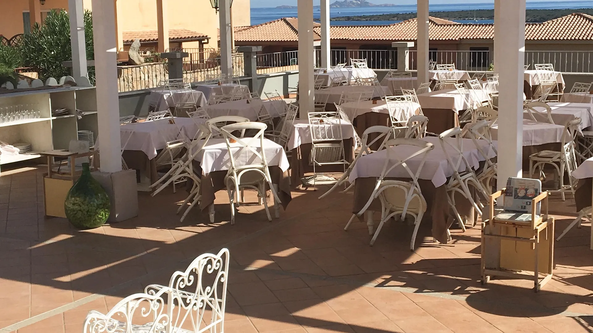 Aparthotel Baia De Bahas - Apartments & Resort Marinella