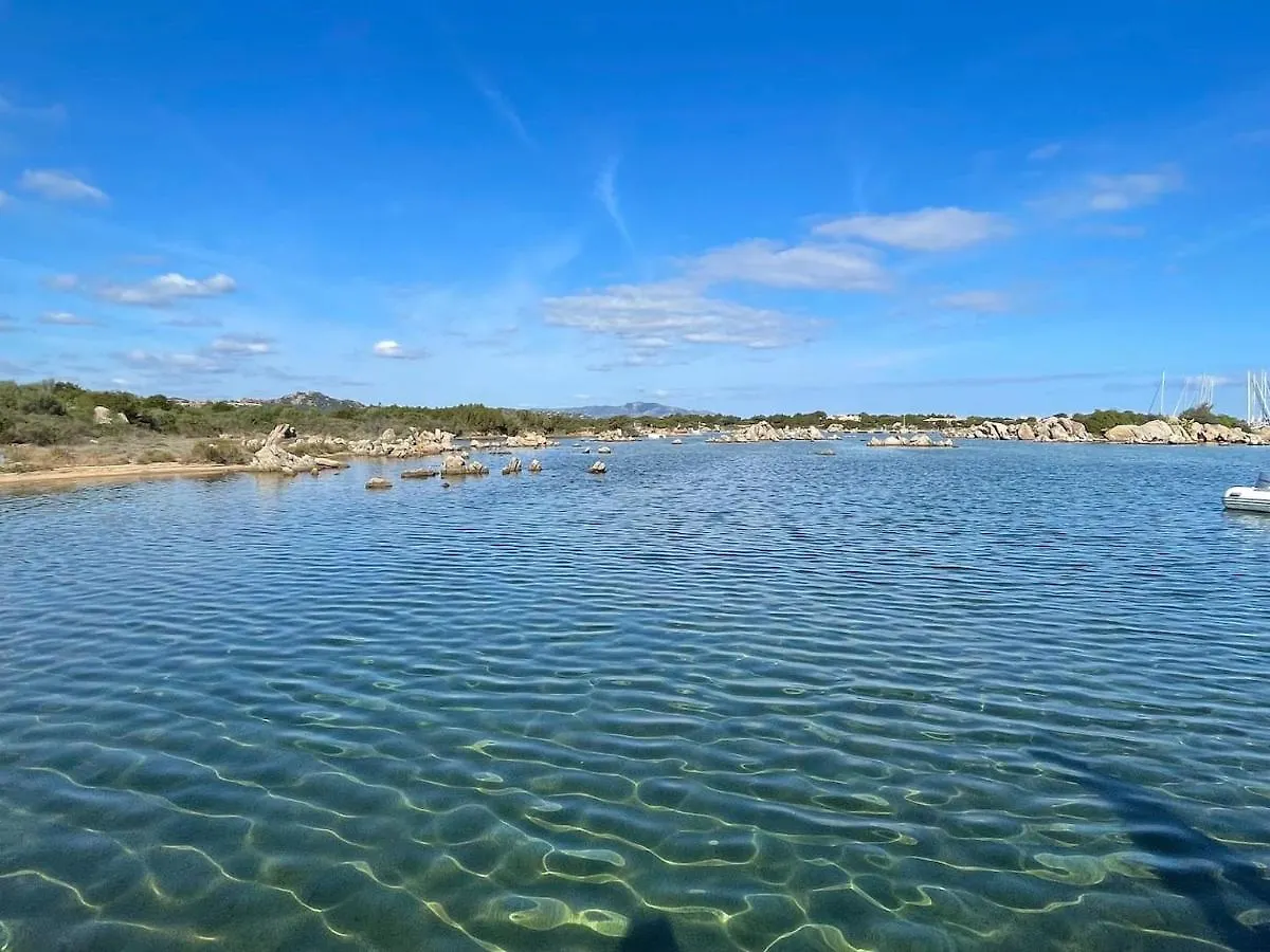 Aparthotel Baia De Bahas - Apartments & Resort Marinella