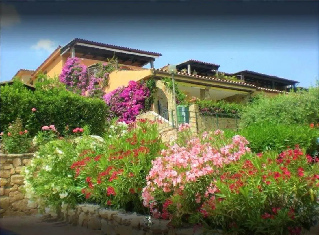 Baia De Bahas - Apartments & Resort Marinella