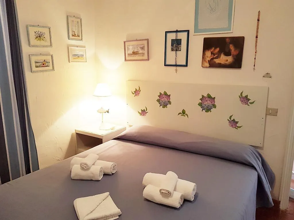 Aparthotel Baia De Bahas - Apartments & Resort Marinella
