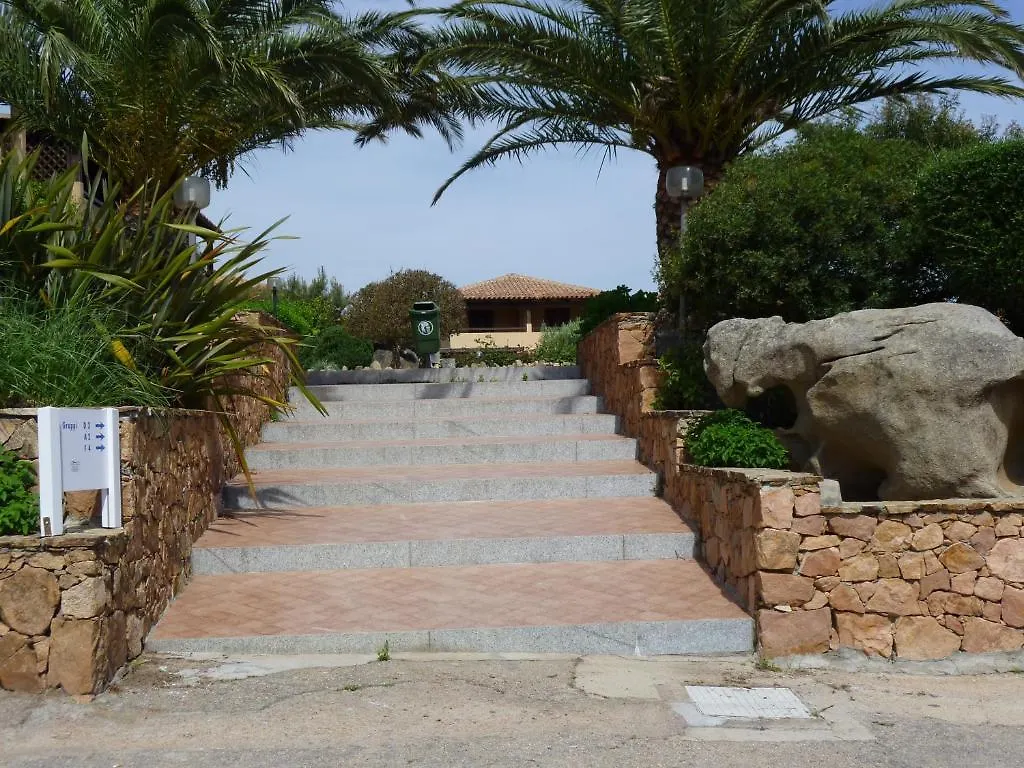 Baia De Bahas - Apartments & Resort Marinella