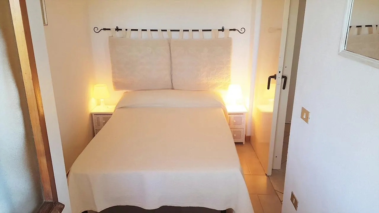 Aparthotel Baia De Bahas - Apartments & Resort Marinella